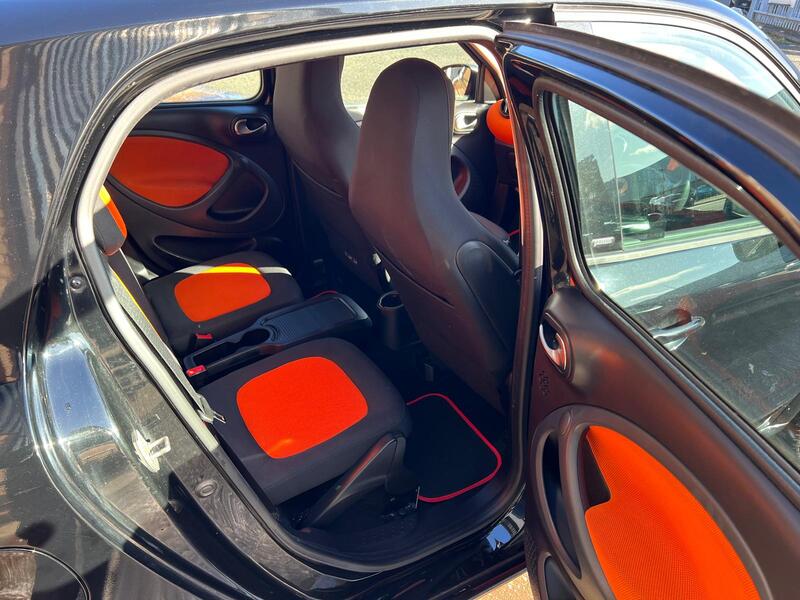 SMART FORFOUR