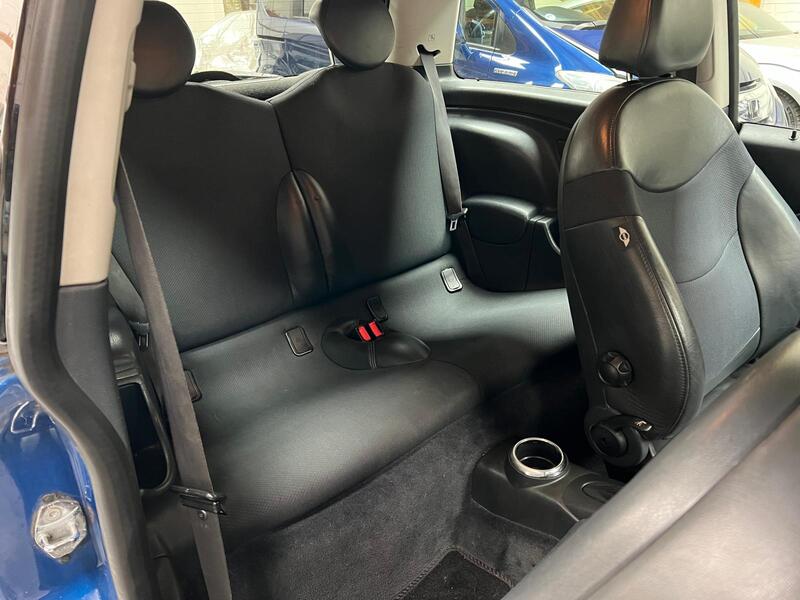 MINI HATCH COOPER