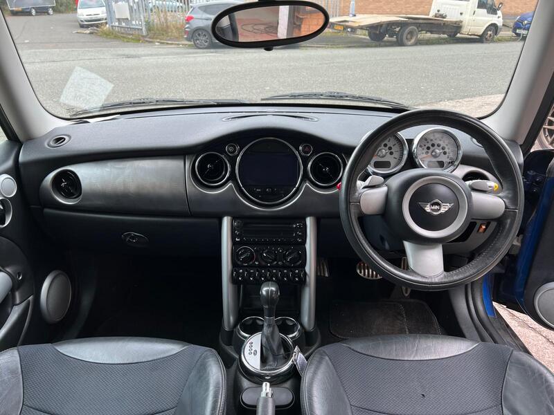MINI HATCH COOPER