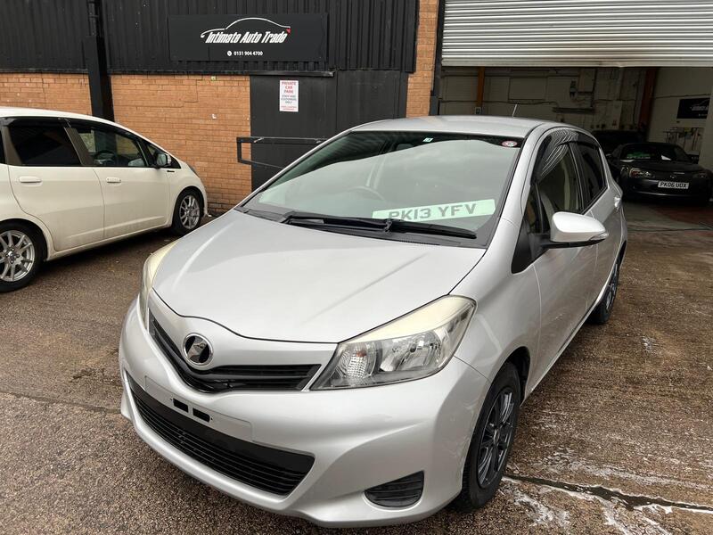 TOYOTA VITZ