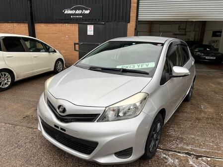 TOYOTA VITZ 1.3 Petrol