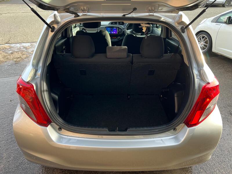 TOYOTA VITZ