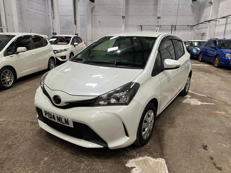 TOYOTA VITZ 1.3 Petrol