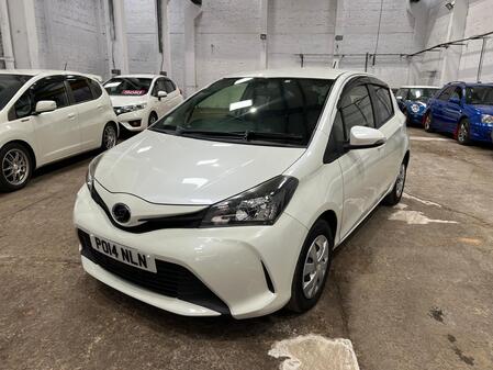 TOYOTA VITZ 1.3 Petrol