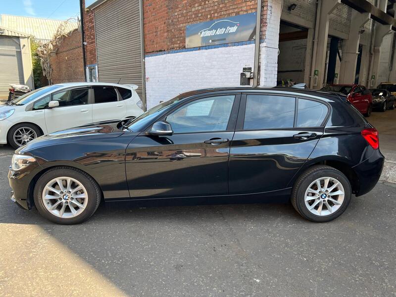 BMW 1 SERIES